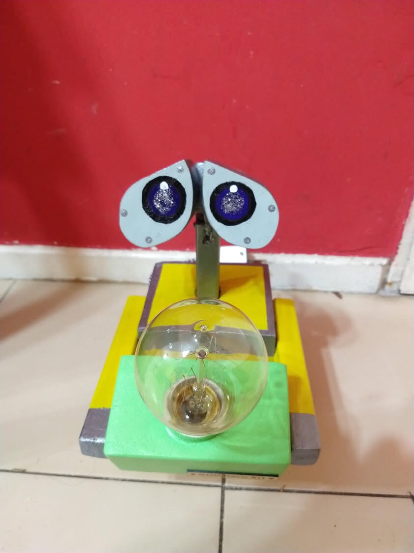 Lámpara artesanal Wall-E — GG Deco Art